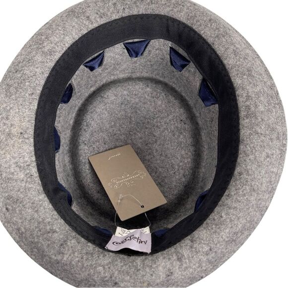 Casselini Gray Wool Felt Navy Blue Ribbon Pork Pie Hat Women’s NWT - Picture 3 of 6